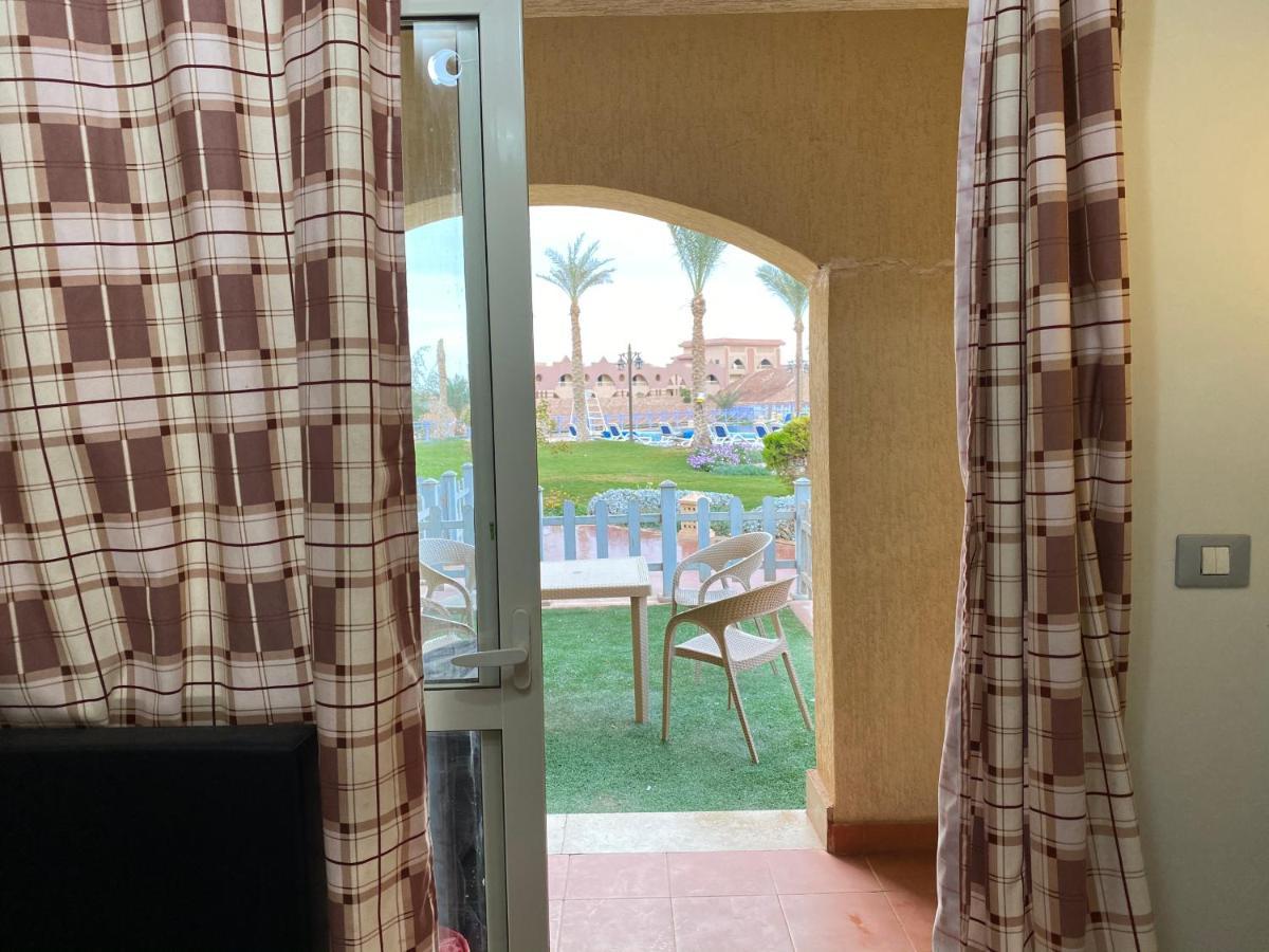 Special Chalets In Porto South Beach Families Ain Sukhna Buitenkant foto