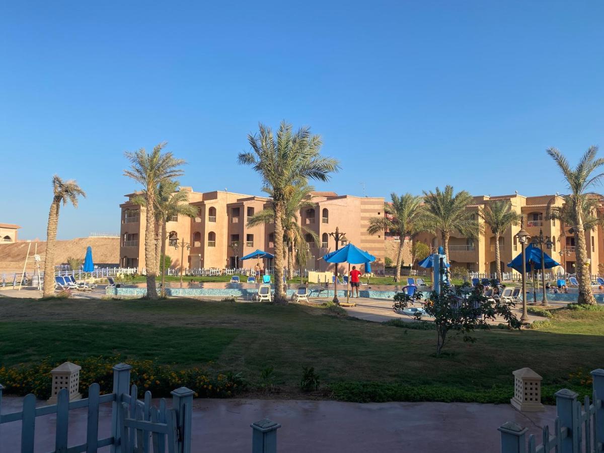 Special Chalets In Porto South Beach Families Ain Sukhna Buitenkant foto