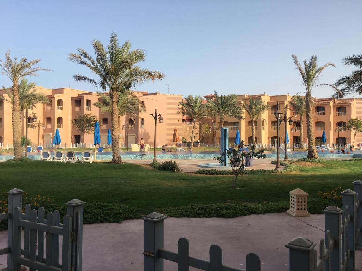 Special Chalets In Porto South Beach Families Ain Sukhna Buitenkant foto